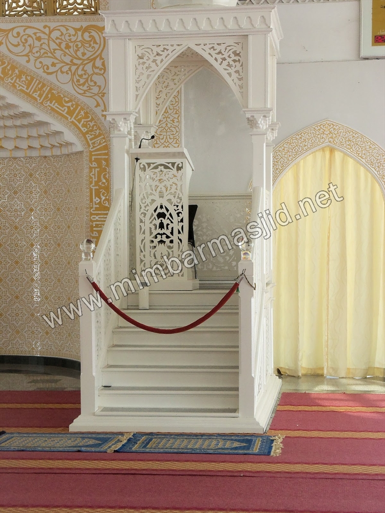 Mimbar Masjid Duco Putih Model Atap Kubah Kode ( MM 072 )