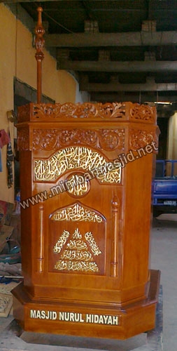 Mimbar Podium Masjid Kayu Jati Ukiran